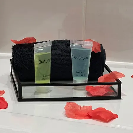 Charmante Au Coeur Du Village Naturiste Agde