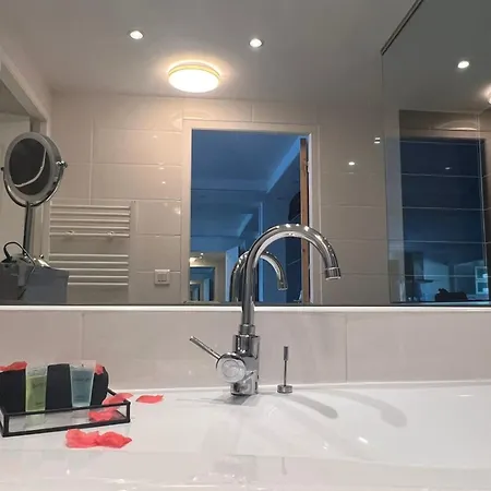 Appartement Charmante Au Coeur Du Village Naturiste Agde