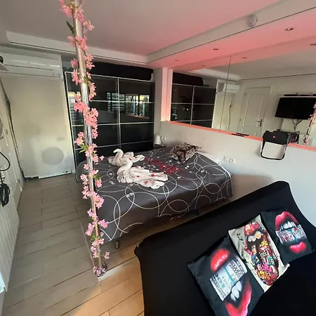 Charmante Au Coeur Du Village Naturiste Apartment Agde