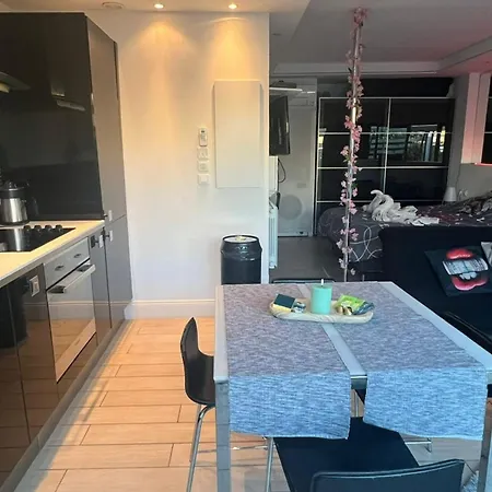 Charmante Au Coeur Du Village Naturiste Apartament Agde