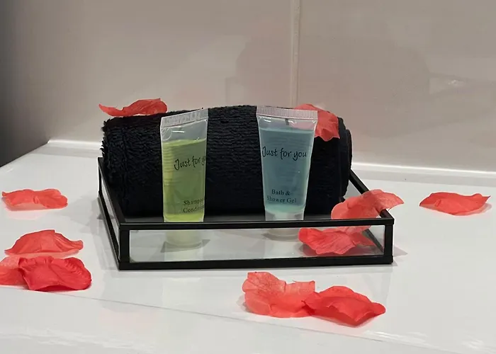 Charmante Au Coeur Du Village Naturiste Agde