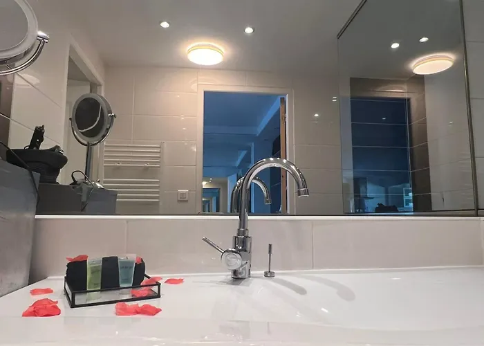 Apartamento Charmante Au Coeur Du Village Naturiste Agde